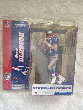 Drew Bledsoe #11 NEW ENGLAND PATRIOTS FIGURINE